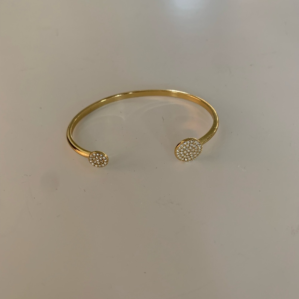 Stella & Dot cuff bracelet gold- adorable!